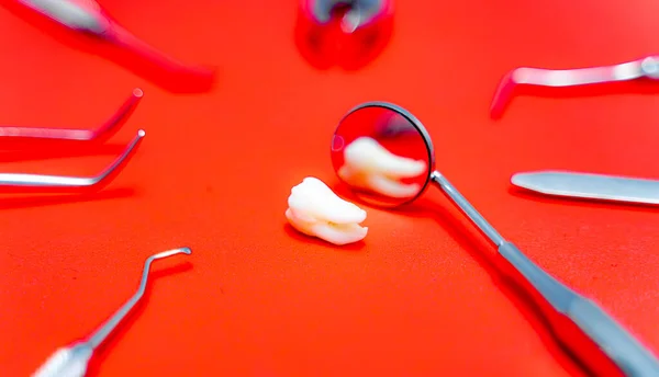 Instrumentos Dentales Médicos Específicos Para Examinar Paciente Modelo Dientes Set — Foto de Stock