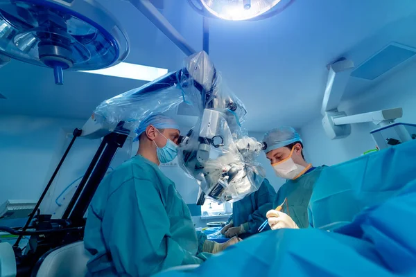 Instruments Médicaux Entre Les Mains Chirurgien Processus Opératoire Hôpital Médecins — Photo