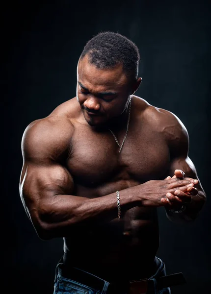 Portrait Bodybuilder African American Studio Naked Torso Athlete Strong Muscules — Stock Photo, Image
