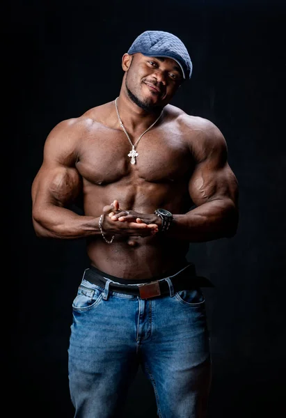 Homme Afro Américain Très Musclé Avec Des Poses Torse Sur — Photo