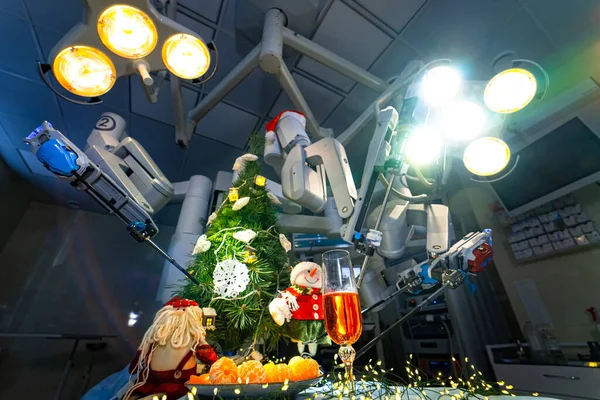 Operationssaal Neujahrstag Weihnachtsbaum Unter Betriebslampen Selektiver Fokus — Stockfoto