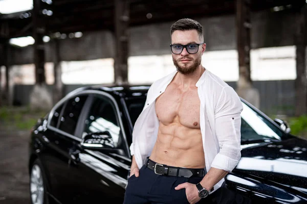 Handsome Man Car Luxury Life Rich Man White Unbuttoned Shirt — Stock Photo, Image