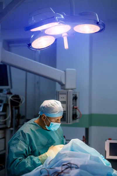 Emergency Trearment Surgery Ward Confident Medical Surgery Operating Medicine Uniform — Stockfoto