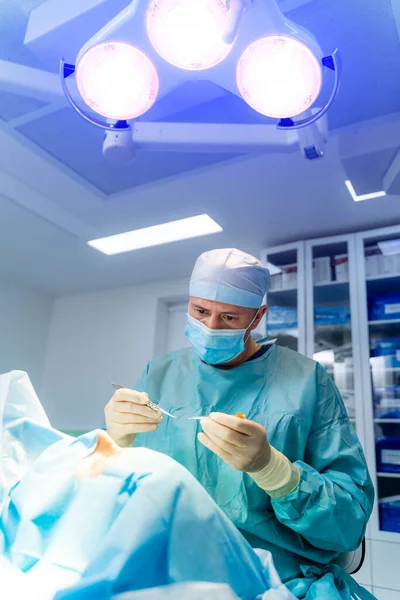 Tired Medical Worker Operation Handsome Professional Surgery Doctor Working Hard — Stockfoto