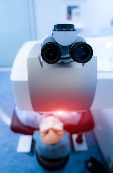 Tecnología Profesional Corrección Ocular Equipo Clínico Vista Del Diagnóstico —  Fotos de Stock