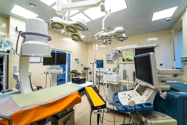 Equipo Medicina Ligera Para Sala Cirujanos Cirugía Tratamiento Médico —  Fotos de Stock