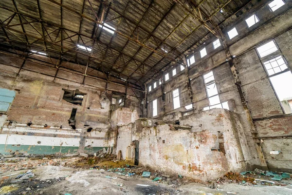 Grande Salão Industrial Abandonado Território Área Industrial Abandonada Espera Demolição — Fotografia de Stock