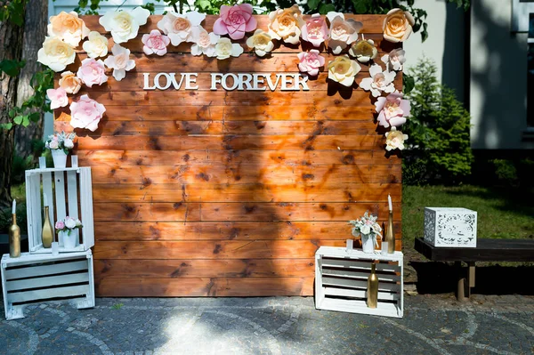 Svatební Květiny Dřevěné Dekorace Tradiční Styl Manželské Výzdoby Svatební Koncept — Stock fotografie