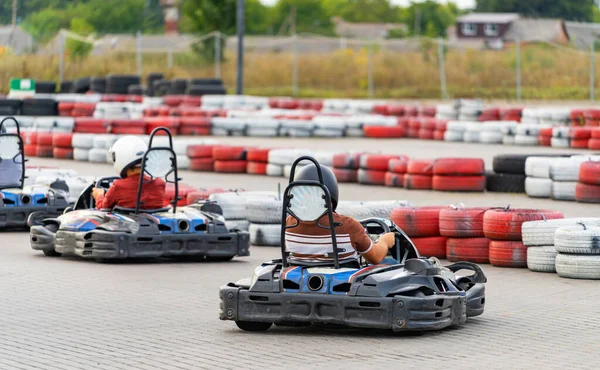 Small Kart Machines Riding Young Karting Racer Riding Circuit — Stock Photo, Image