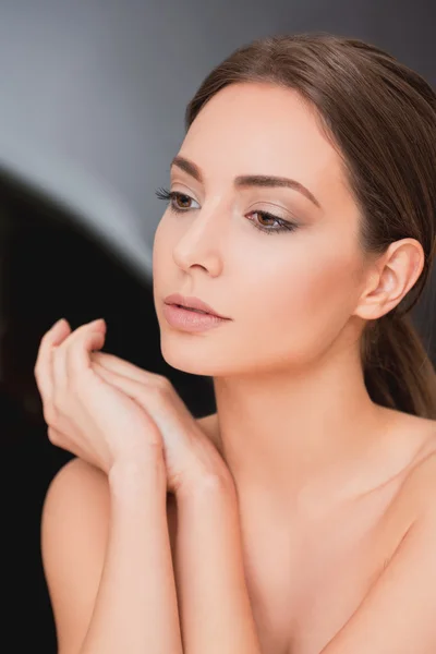 Brunett makeup skönhet. — Stockfoto