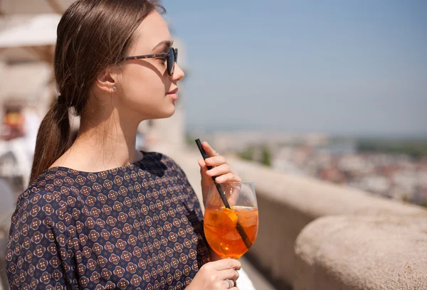 Junge Touristin. — Stockfoto