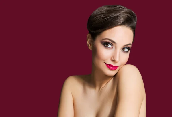 Portrait Gorgeous Brunette Elegant Makeup — Stock Photo, Image