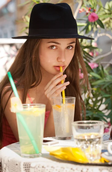 Stop for some refreshment. — Stock Photo, Image