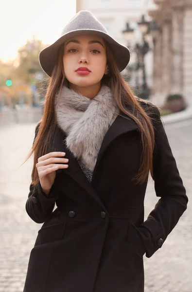Elegante winter mode. — Stockfoto