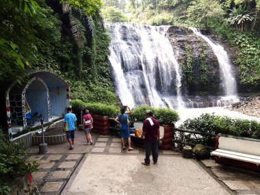 Hinulugang Taktak doğa parkı Taktak yol Antipolo City, Filipinler.