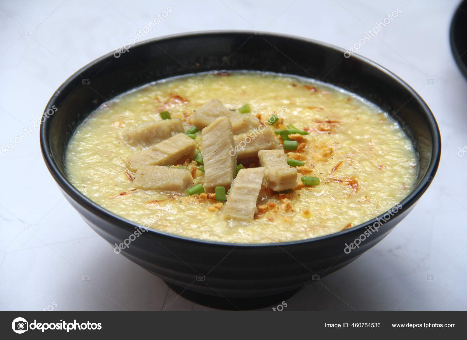 æ–°ç†Ÿçš„è²å¾‹å®¾äººé£Ÿç‰©lugawæˆ–ç²¥æˆ–ç²¥çš„ç…§ç‰‡ å›¾åº