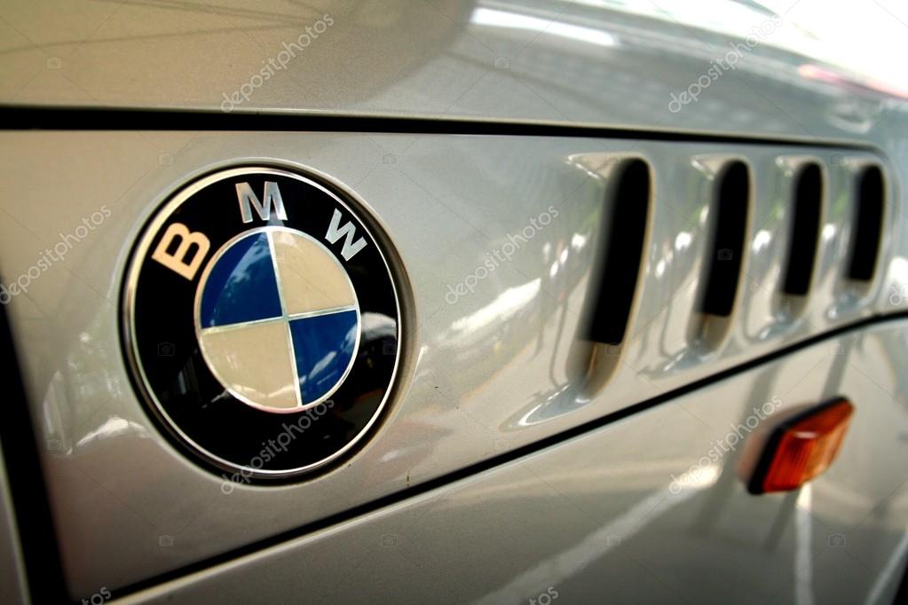 TAGUIG CITY, PHILIPPINES - JUNE 27, 2015: Logo of a BMW car displayed in a car show in Bonifacio Global City.