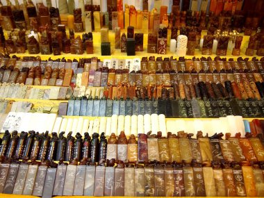 Dükkan ve mağazalarda sunmak ve Chinatown, Singapur turistler için a değişiklik-in yerel Hatıralık ürünleri satmak.