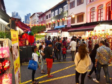 Dükkan ve mağazalarda sunmak ve Chinatown, Singapur turistler için a değişiklik-in yerel Hatıralık ürünleri satmak.