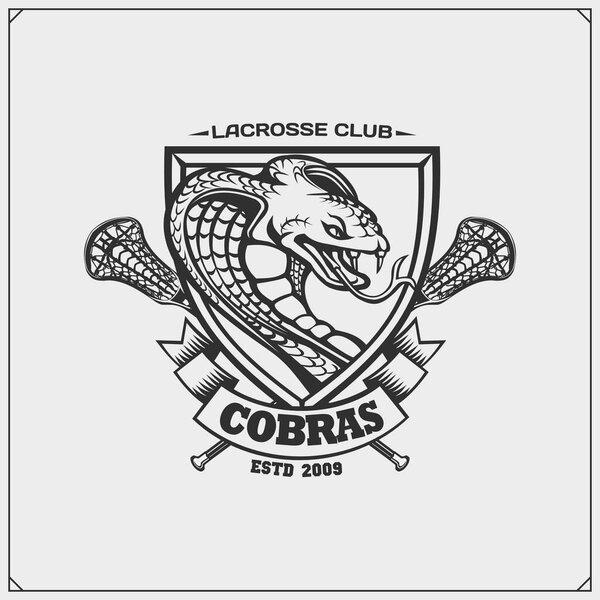 Эмблема клуба лакросса с коброй. Печать дизайн для футболки.