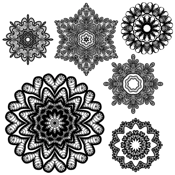 Set of Abstract circle lace patterns. — Stock Vector