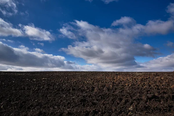 空旷的耕地和天空 利兹姆 秋天的天空 — 图库照片