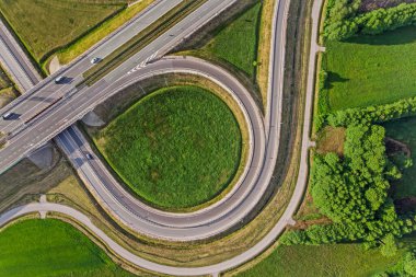 Yol ulaşımı. Kuş bakışı..