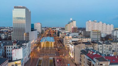 Merkez durak, Lodz, Polonya. 28 Mart 2021, Polonya 'nın Lodz kentindeki Tramvay Kavşağı