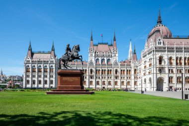 Budapeşte 'deki Meclis Binası Macaristan' ın başkentinin sembollerinden biridir.