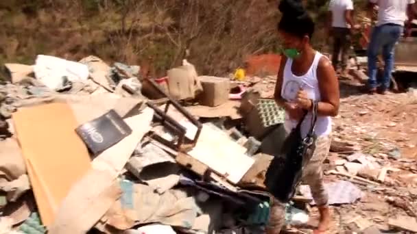 Planaltina Goias Brazil October 2020 생계를 쓰레기 매립장에서 쓰레기를 수집하는 — 비디오