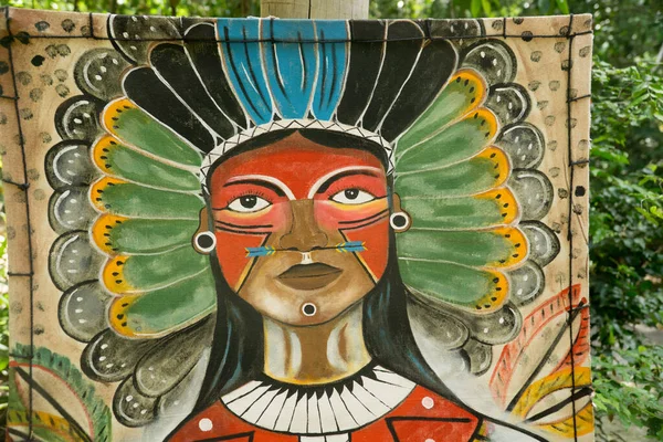 Porto Seguro, Bahia, Brezilya 29 Aralık 2020: Porto Seguro 'daki Pataxo Kızılderili kabilesinin Hint Sanatı çalışmaları