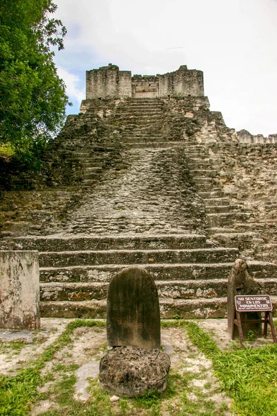 Pirámides Antigua Ciudad Maya Tikal Actual Guatemala — Foto de Stock