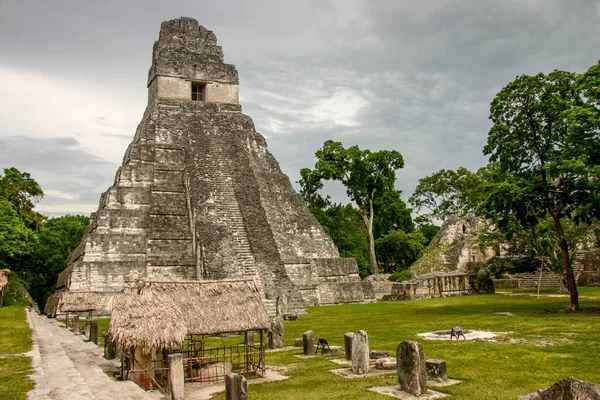 Pirámides Antigua Ciudad Maya Tikal Actual Guatemala — Foto de Stock
