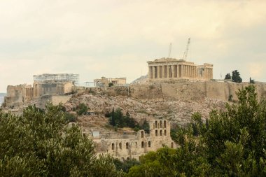 Yunanistan 'ın başkenti Atina' daki Akropolis 'in tepesinde Parthenon' a restorasyon yapılıyor