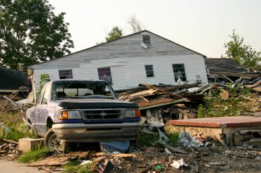 New Orleans, Louisiana, 26 Haziran 2006: Ağustos 2005 'te Dokuzuncu Koğuşta sıkışan Katrina Kasırgası sonrası 