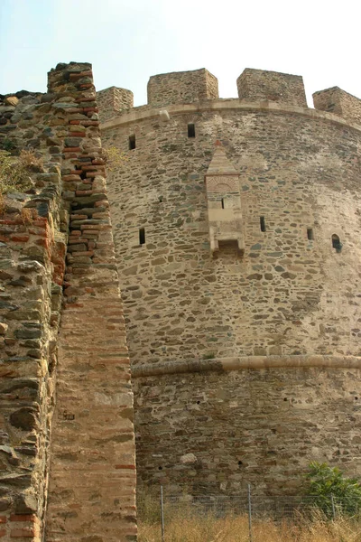 Πυκνά Τείχη Που Περιβάλλουν Την Ιστορική Πόλη Της Θεσσαλονίκης — Φωτογραφία Αρχείου