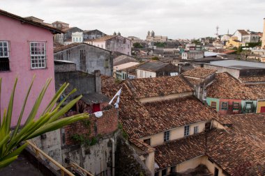 Salvador Bahia Brezilya, 3 Aralık 2011: Salvador şehrinde bulunan yıkık dökük evler ve binalar 