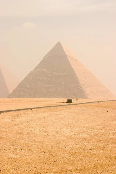 Vista Das Grandes Pirâmides Gizé Cairo Egito Uma Manhã Trote — Fotografia de Stock