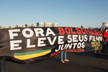 .Brasilia, Brezilya, DF 25 Temmuz 2021: Başkentte ve Brezilya genelinde, Covid-19 aşı yönetimine karşı büyük bir protesto.