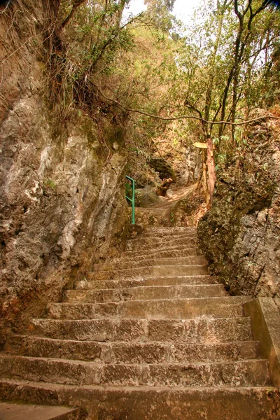 Stare Schody Kamienia Szlaku Western Hill Kunming Chiny — Zdjęcie stockowe