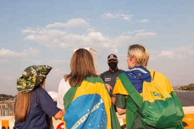 Brasilia, DF Brazil, 6 Eylül 2021: Komünizmi protesto eden, özgürlük ve adalet çağrısında bulunan göstericiler