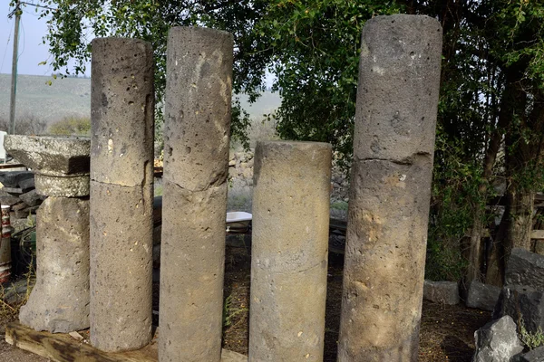 Ancient columns in Umm el Kanatir, Israel — Stock Photo, Image