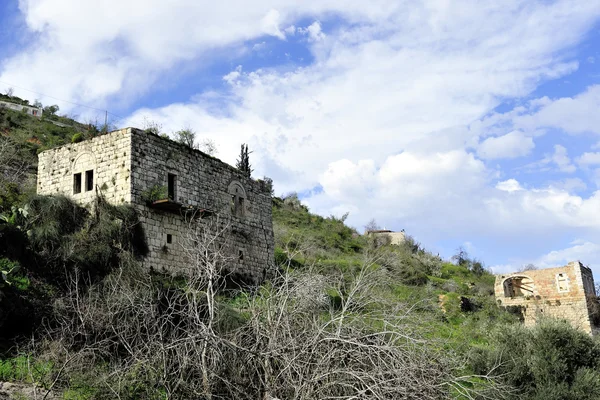 Anciennes ruines du village de Lifta . — Photo