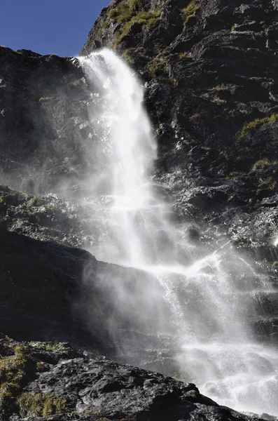 Stroom van de Routeburn waterval, Nieuw-Zeeland — Stockfoto