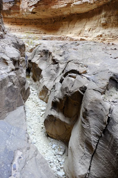 ภูมิทัศน์ Wadi แห้งในทะเลทรายจอร์แดน . — ภาพถ่ายสต็อก