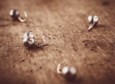 Kış balıkçılık için masaya jig.