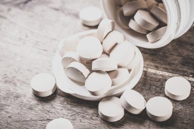 Bira mayası tabletleri. Besin takviyesi.