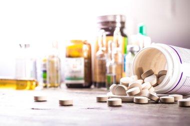 Bira mayası tabletleri. Besin takviyesi.