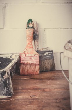 Boyama için kullanılan araçlar.