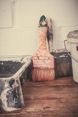 Boyama için kullanılan araçlar.